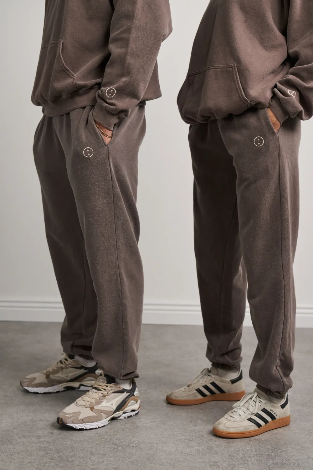 UN:IK Essentials Essentials Vintage Washed Sweater & Jogger Set - Cocoa