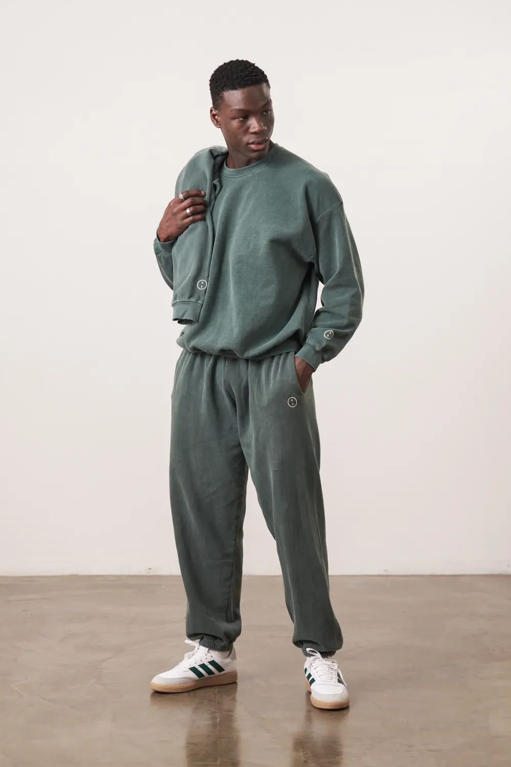 UN:IK Essentials Essentials Vintage Washed Sweater - Forest