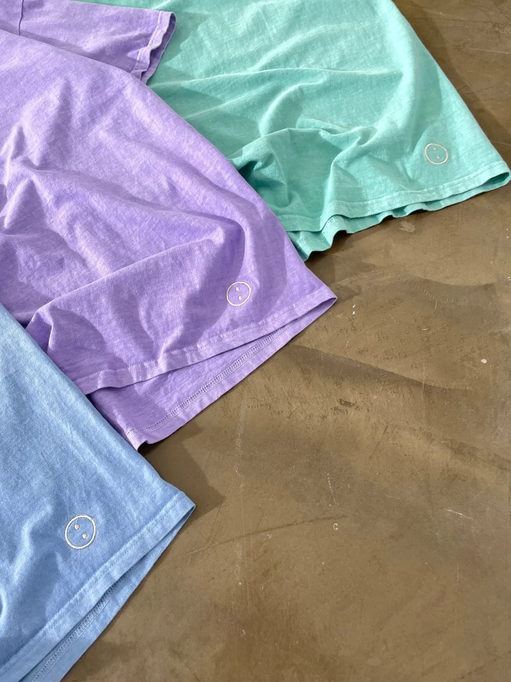 UN:IK Essentials Essentials Vintage Washed Tee - Powder Blue