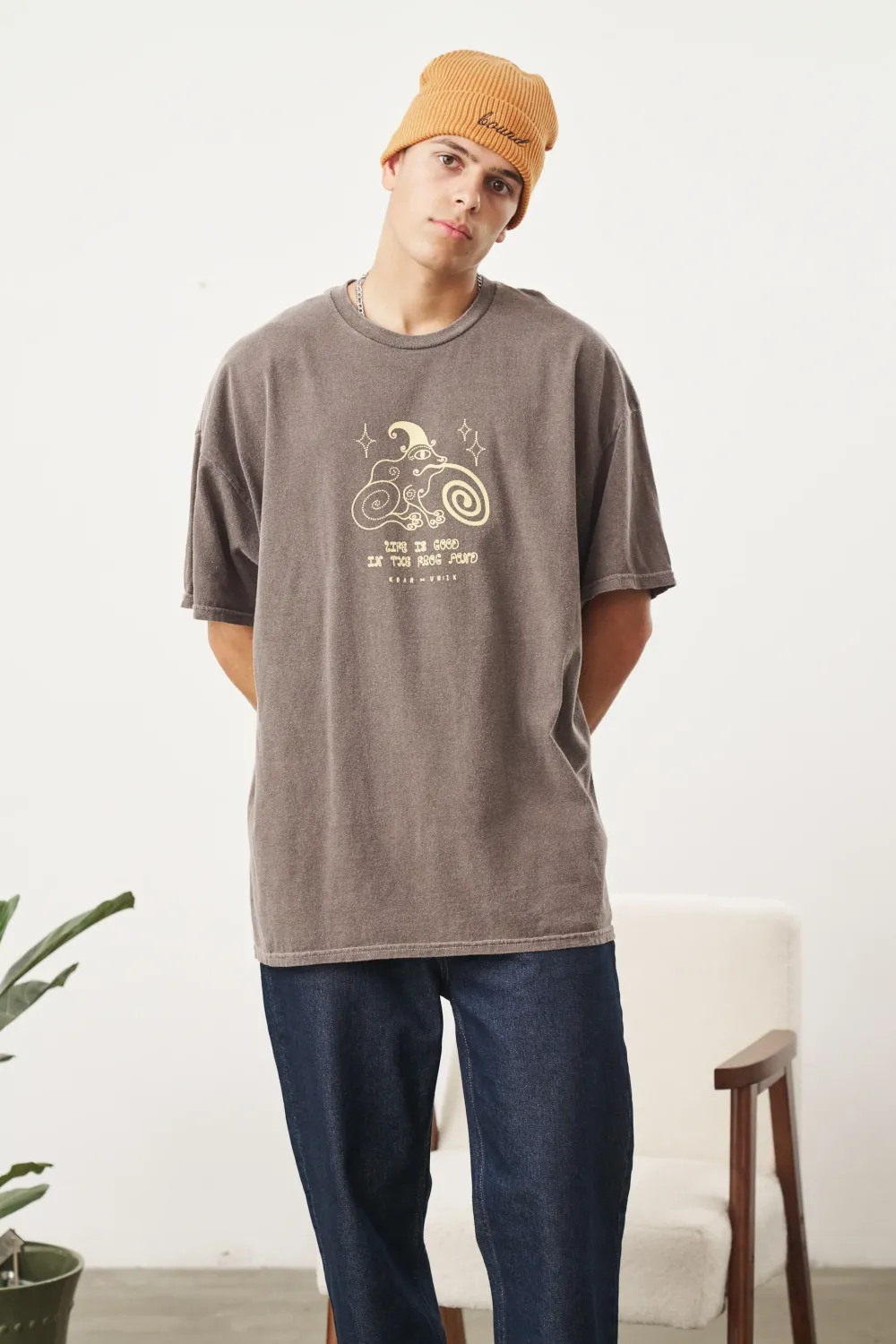 KBar Design KBAR X UN:IK 'Frog Pond' Vintage Washed Tee - Chocolate