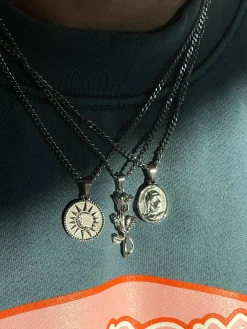 UN:IK Essentials Valentine Pendant Necklace - Silver / Gold